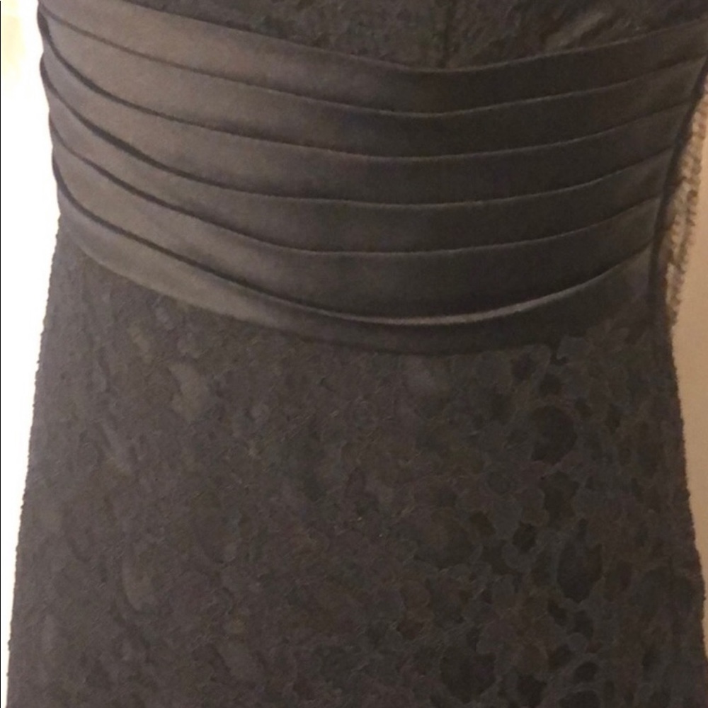 Formal dress - Picture 4 of 4